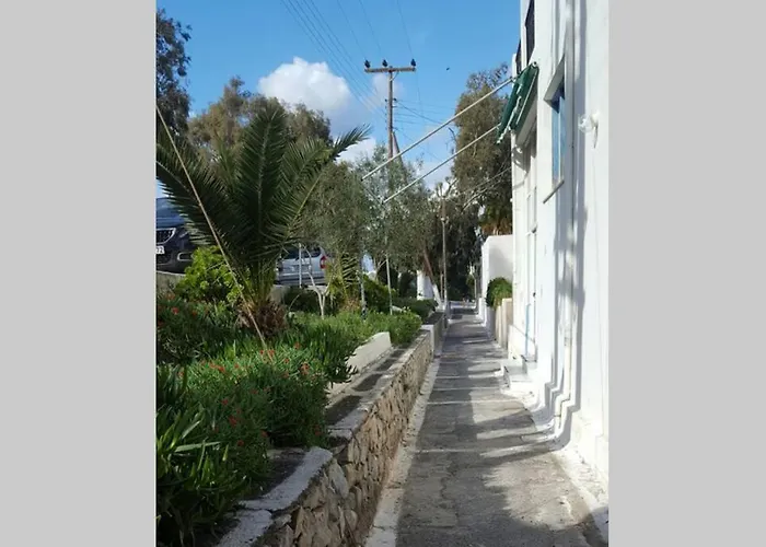Somnium A Newly Renovated House In Kamari