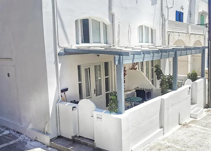 Somnium A Newly Renovated House In Kamari